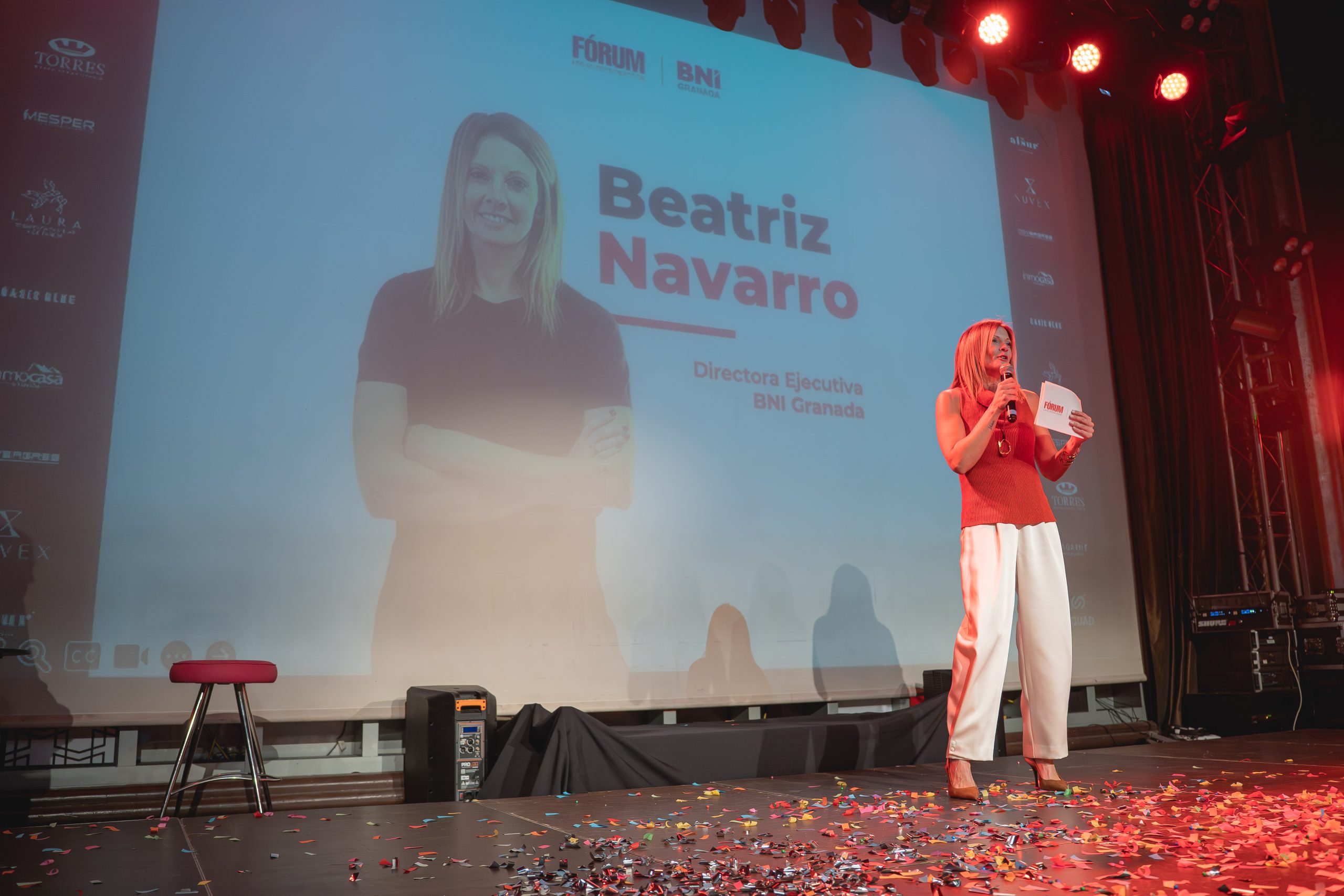 Beatriz Navarro durante el Fórum BNI Granada 2026